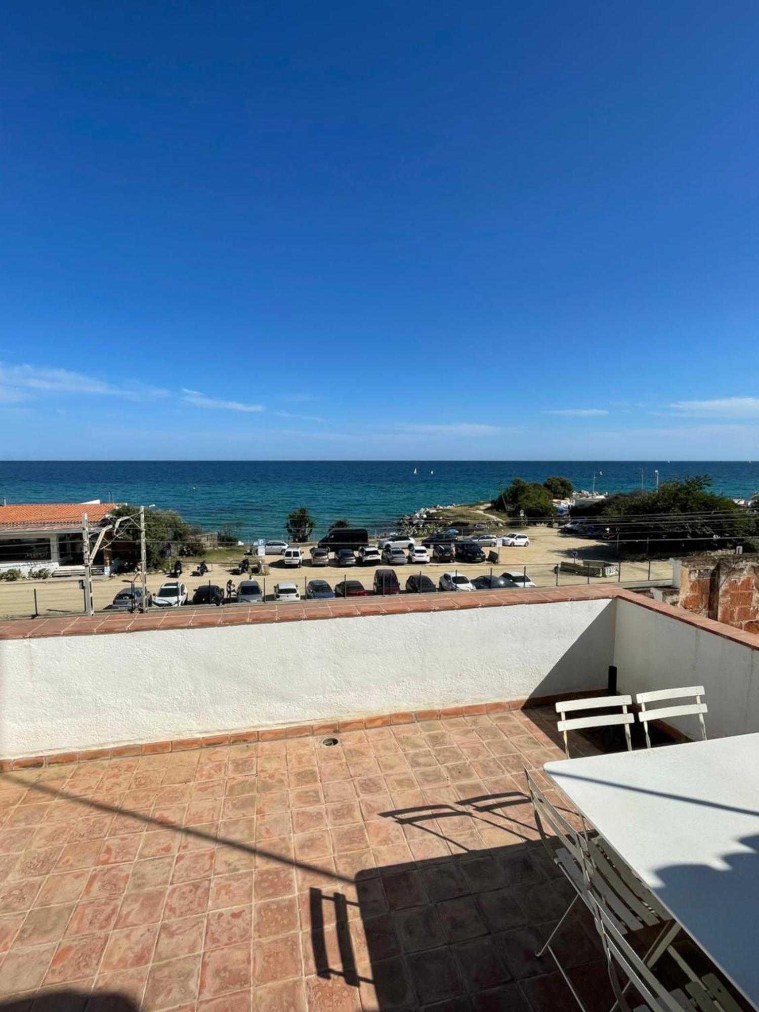 Espectacular Casa Indiana En Primera Linea De Mar Vilassar De Mar Zewnętrze zdjęcie